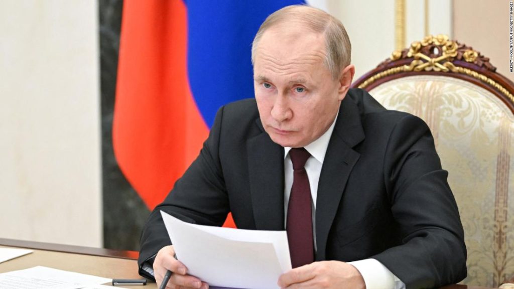 Sanções colocarão a economia "fortificada" da Rússia à prova