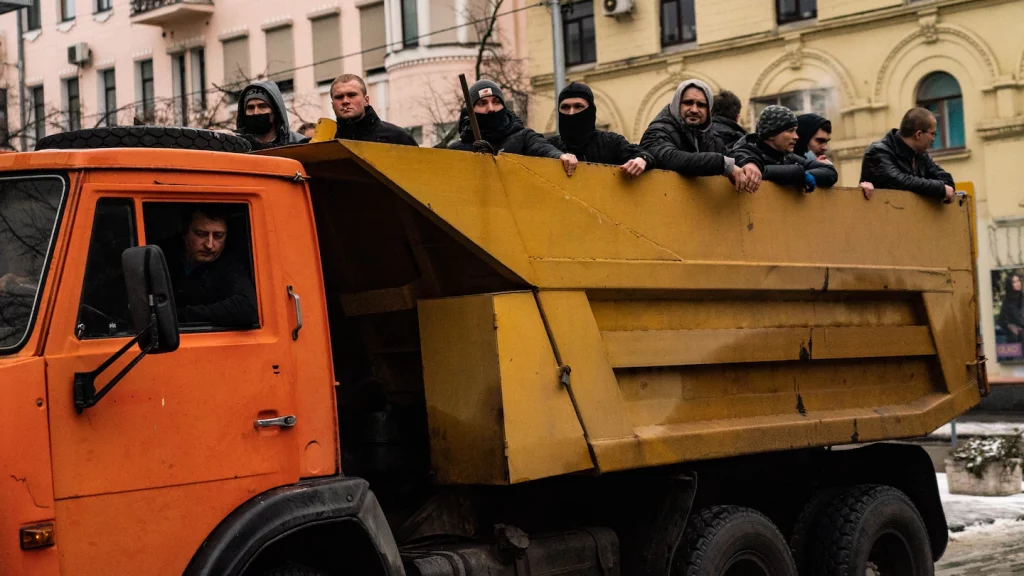 Últimas notícias da guerra russo-ucraniana: forças russas entram em Kharkiv à medida que a invasão de Putin se intensifica