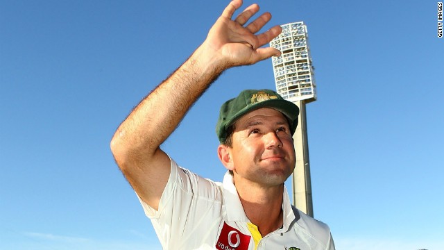 Ricky Bunting se aposenta do críquete internacional durante uma partida de teste entre Austrália e África do Sul na WACA em 3 de dezembro de 2012.