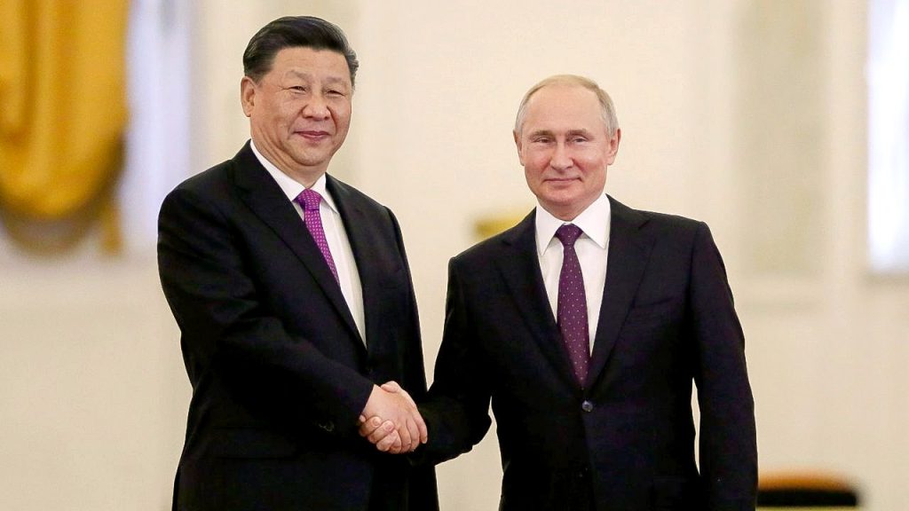 Ações chinesas caem com preocupações com COVID-19, preocupações sobre relacionamento Pequim-Moscou