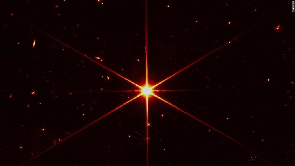 Telescópio Webb compartilha nova imagem depois de atingir marco óptico