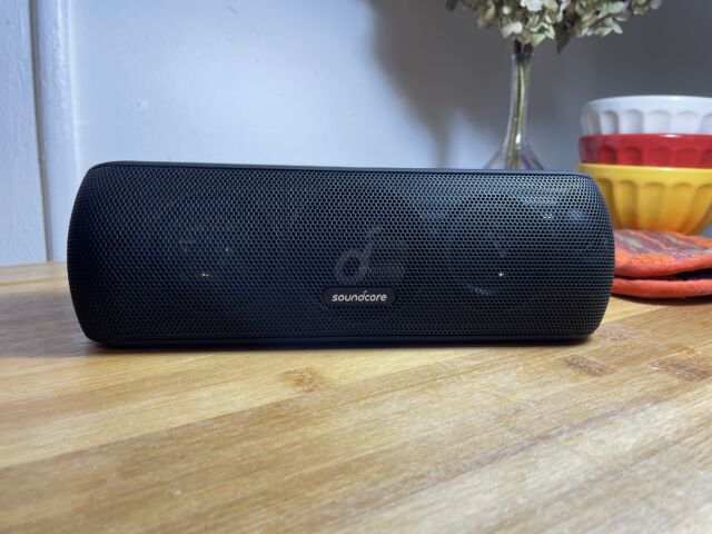 O Anker Soundcore Motion Plus é o alto-falante Bluetooth de som completo que amamos.