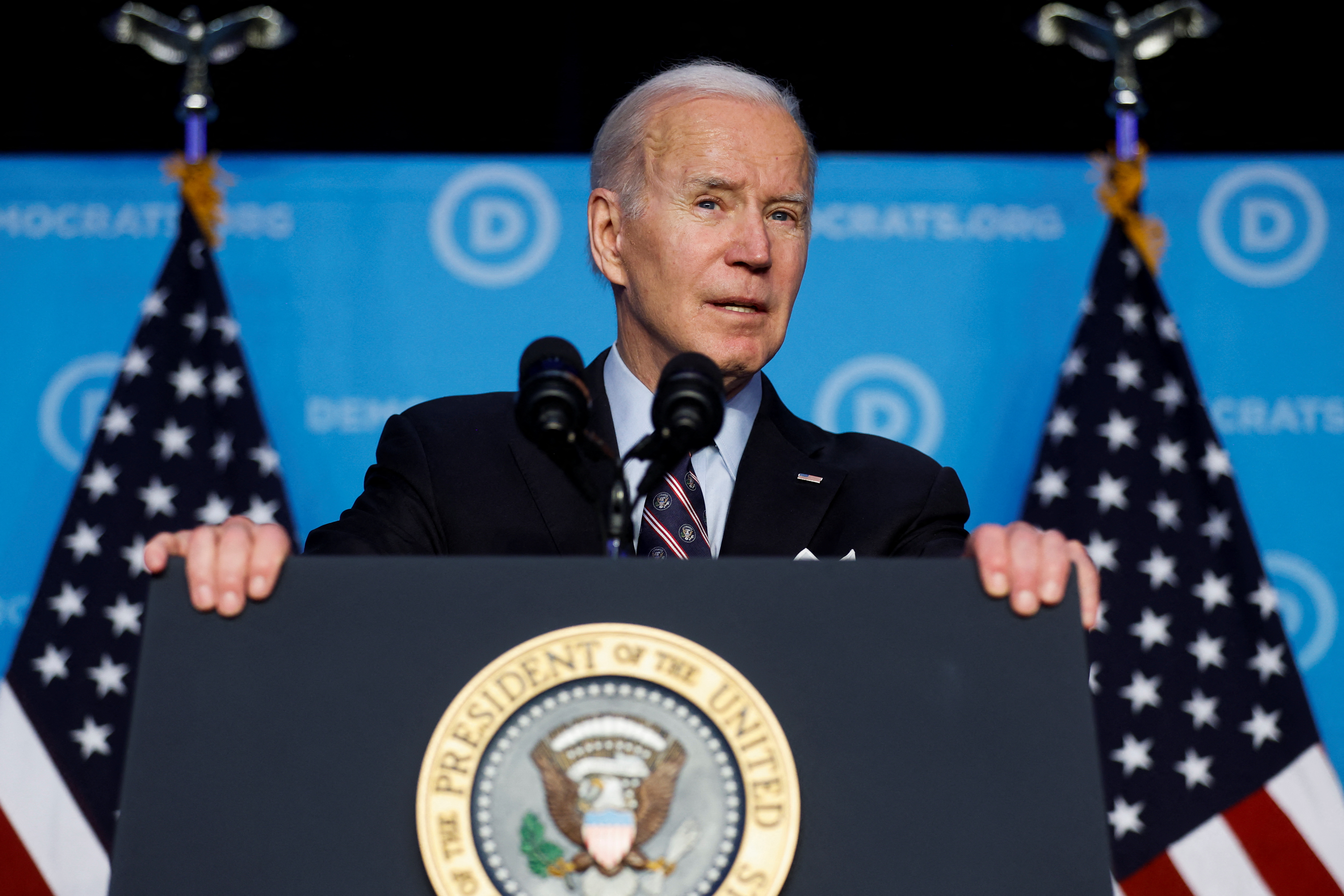 O presidente dos EUA, Joe Biden, participa da reunião de inverno do Comitê Nacional Democrata (DNC) em Washington