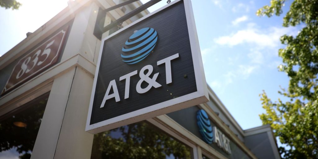 Ações da AT&T disparam após a conclusão do programa spinoff da WarnerMedia