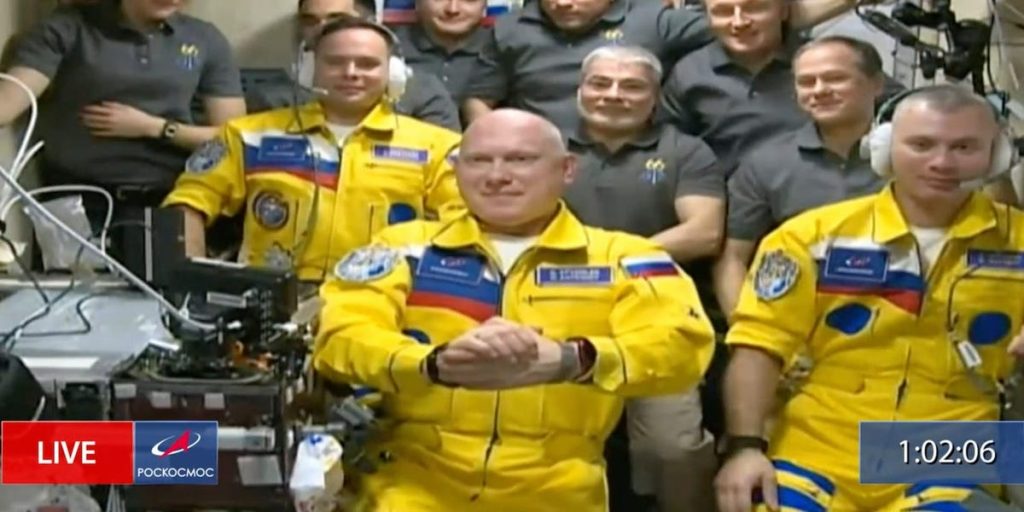Cosmonautas russos 'cegos' por especulação de trajes espaciais: cosmonauta dos EUA