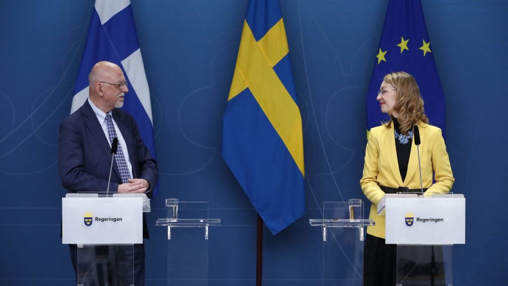 Ministro da Europa da Finlândia disse que é "altamente provável" se juntar à Otan