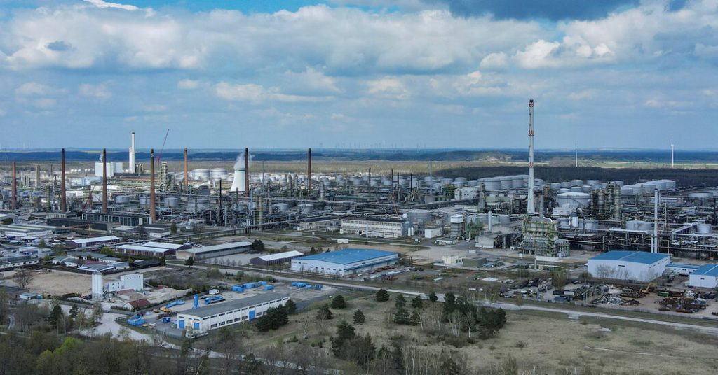 A Europa está prestes a proibir o petróleo russo: o que acontecerá a seguir?