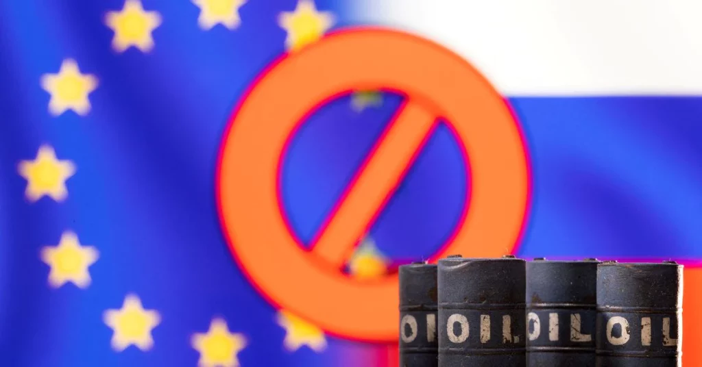 UE ajusta plano russo de sanções petrolíferas na tentativa de ganhar apoio de países relutantes - fontes