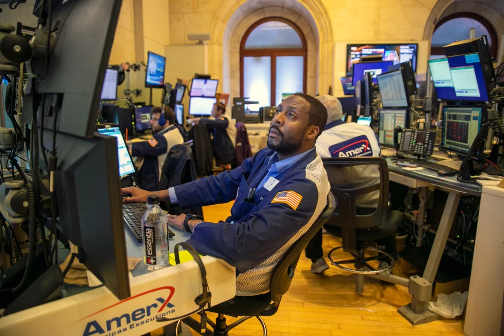 Wall Street respira, mas um mercado em baixa se aproxima