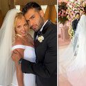 Fotos de casamento de Britney Spears e Wissam Asghari, a noiva usa branco e vermelho