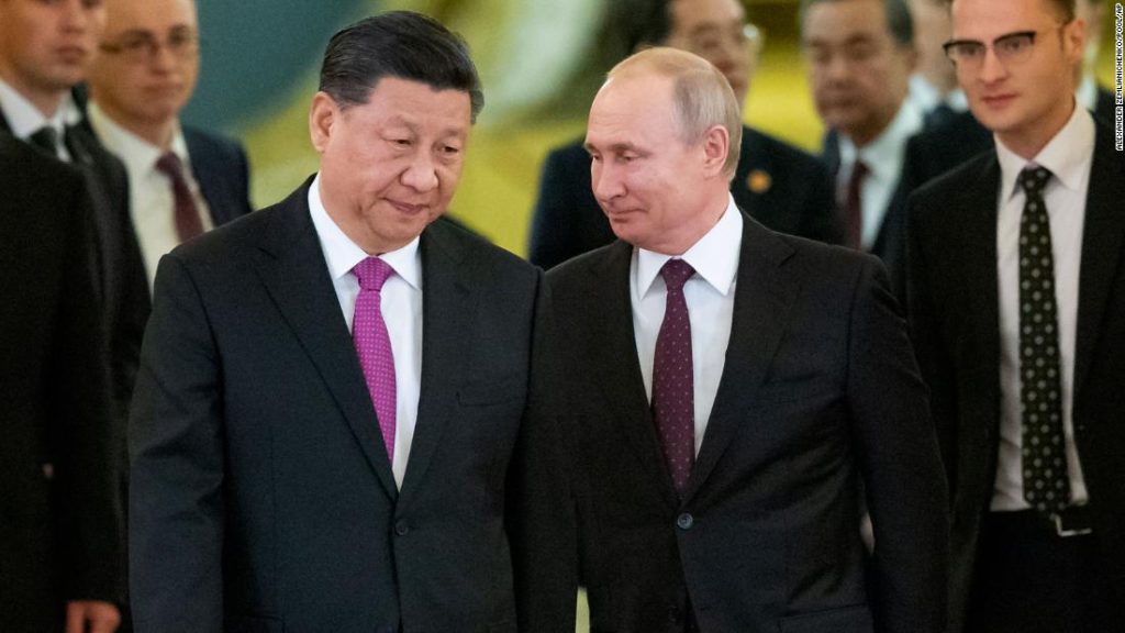 Xi disse a Putin em uma ligação de aniversário que a China apoiará a Rússia em segurança