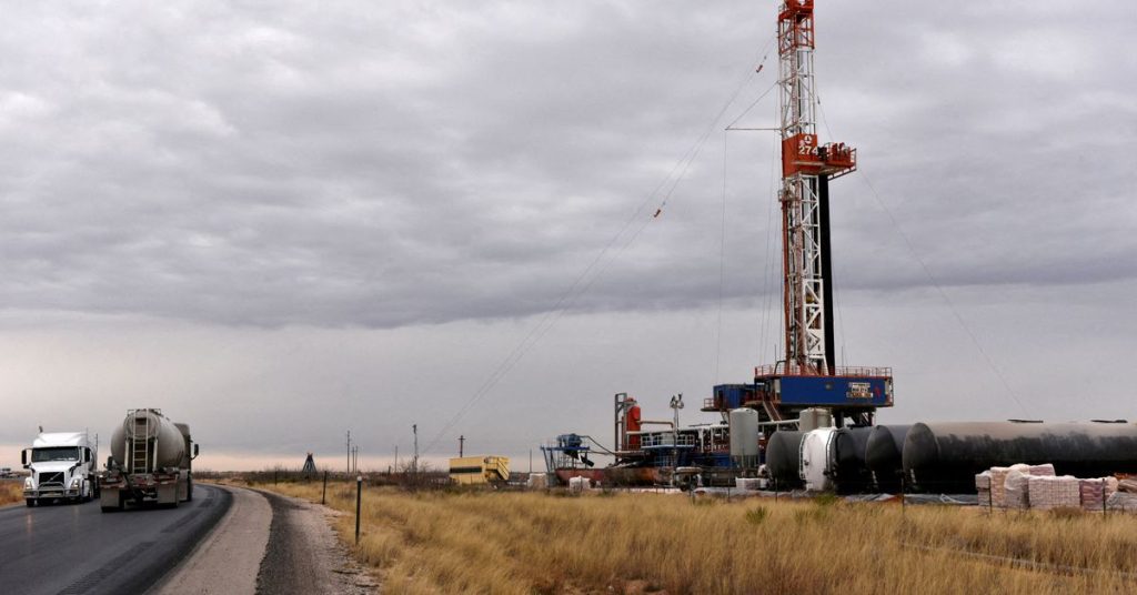 Petróleo Brent sobe mais de US$ 120 o barril após Arábia Saudita aumentar preços do petróleo