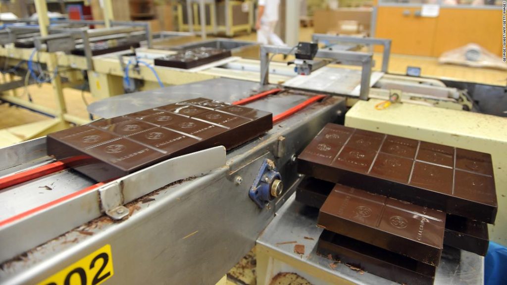 Salmonella: Barry Callebaut, a maior fábrica de chocolate do mundo, fecha devido ao surto