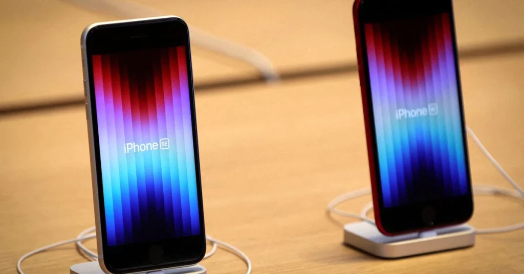 Apple espera crescimento de vendas mais rápido, forte demanda por iPhone, apesar da economia sombria