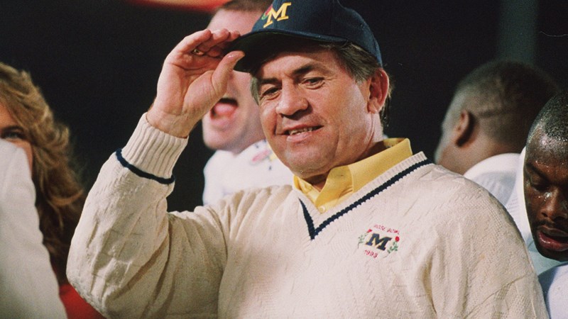 Morre Gary Mueller, assistente técnico de longa data de Michigan
