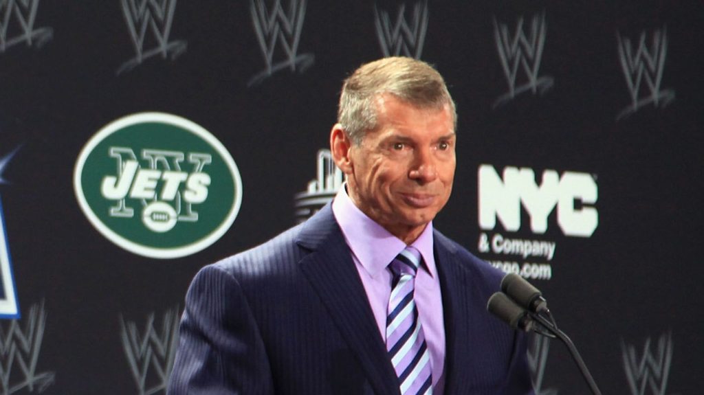 Relatório: WWE Boss McMahon pagou mais de US $ 12 milhões em dinheiro de silêncio
