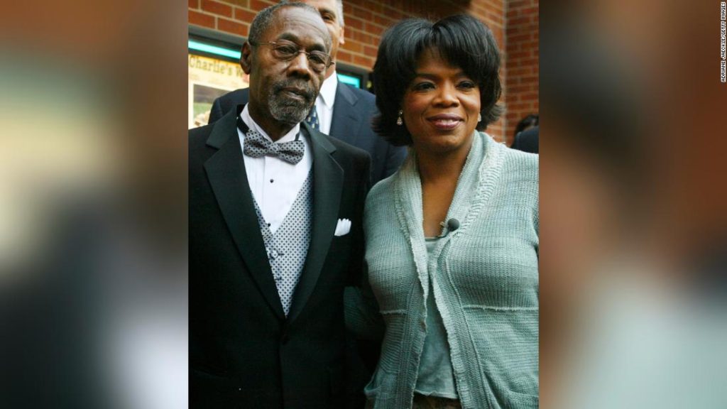 Vernon Winfrey, pai de Oprah e ex-membro do conselho, morreu