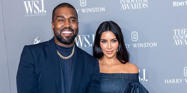 Kim Kardashian pediu o divórcio de Kanye West em fevereiro de 2021.