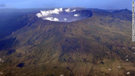 Por que causar uma erupção vulcânica em um ano sem verão?  Em 1816 