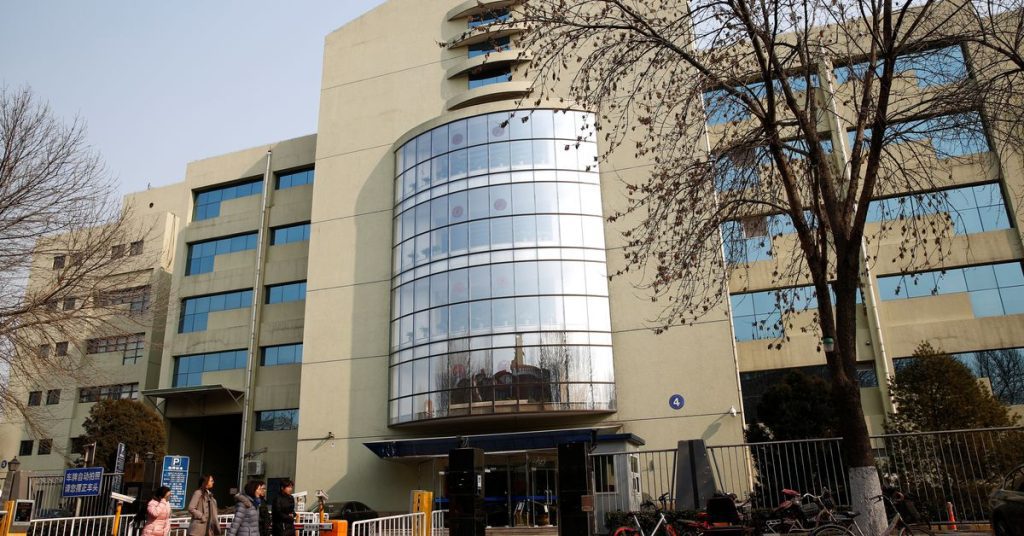 China condena empresário Xiao Jianhua a 13 anos de prisão e multa sua empresa em US$ 8,1 bilhões