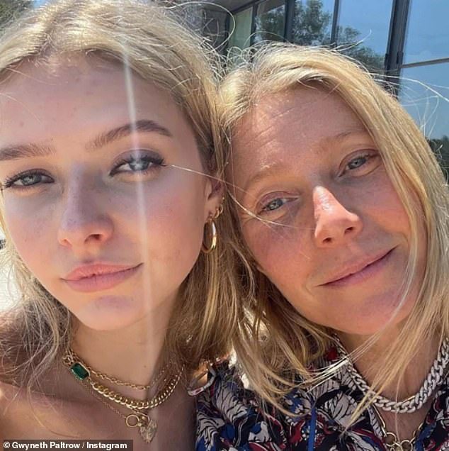 Bad Apple: A filha de Gwyneth Paltrow, Apple Martin, 18, supostamente deu uma festa de motim nos Hamptons que foi fechada pela polícia