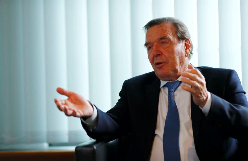 O ex-chanceler alemão Schroeder disse que a Rússia quer uma solução negociada para a guerra na Ucrânia