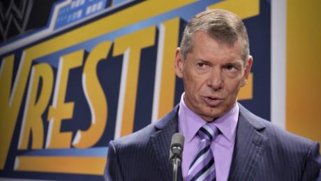 Vince McMahon se aposenta da WWE em meio a uma investigação financeira silenciosa