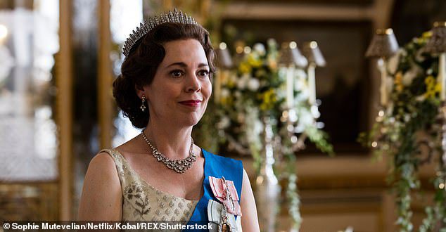 Regal: Ela ganhou elogios por seu papel como a rainha Elizabeth II em The Crown
