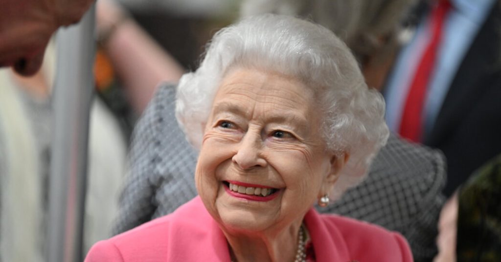Rainha Elizabeth morre: Rei Charles chega a Londres