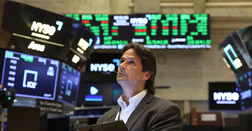 Wall Street encerra sua movimentada sessão pós-verão em vermelho