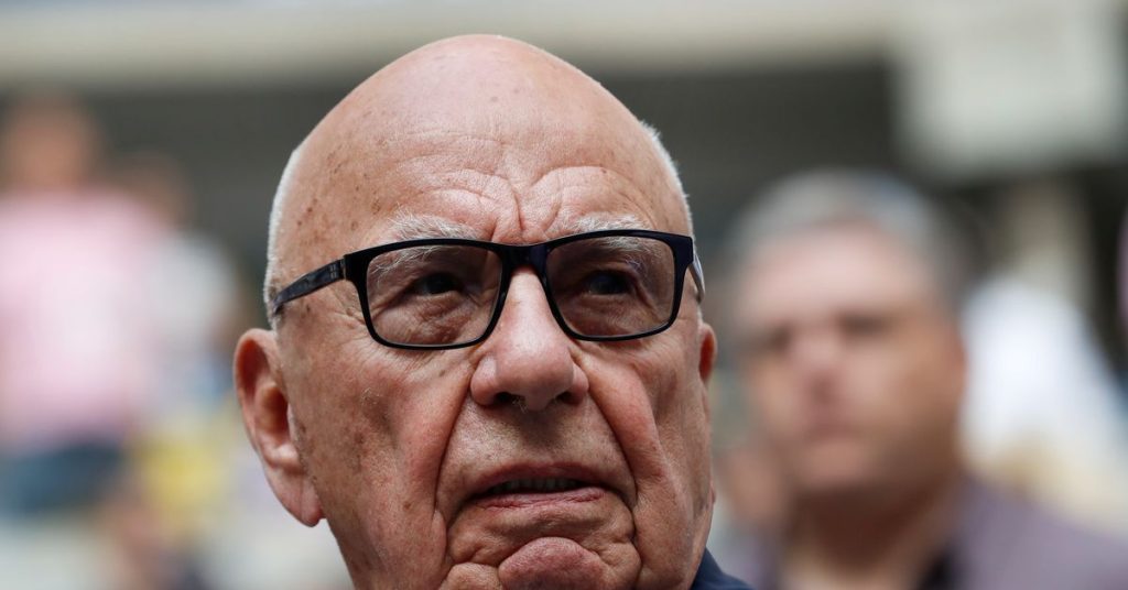 Rupert Murdoch considera fundir Fox e News Corp