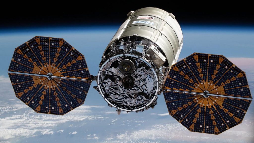 Cygnus falha ao implantar painel solar logo após o lançamento