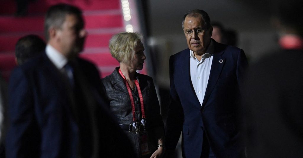 Lavrov da Rússia negou a notícia de sua transferência para um hospital do Grupo dos Vinte